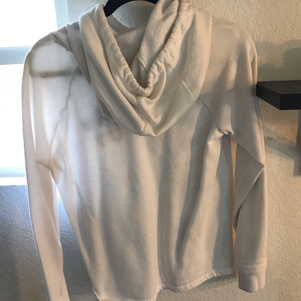 Under armor sweatshirt